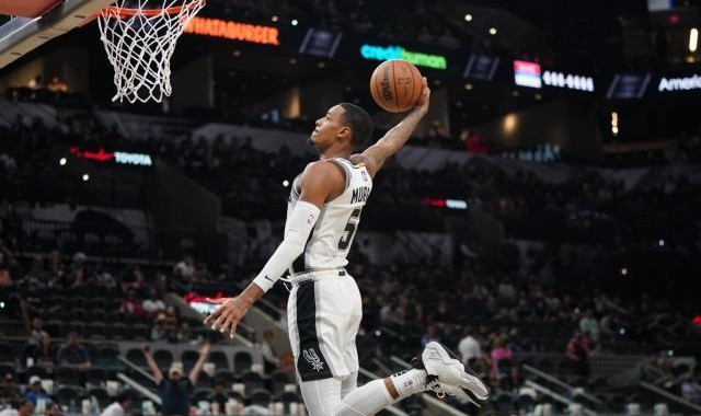 半岛体育APP-赛季开始也不会消停！盘点最可能季初被交易的球员