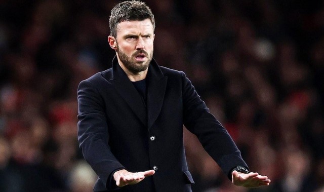 半岛体育官网-英媒：曼联管理层对卡里克的转正持谨慎态度