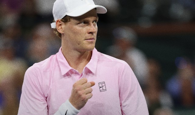 半岛体育-大师赛100胜！辛纳两盘抢七险胜梅总夺冠 生涯第25冠连创纪录