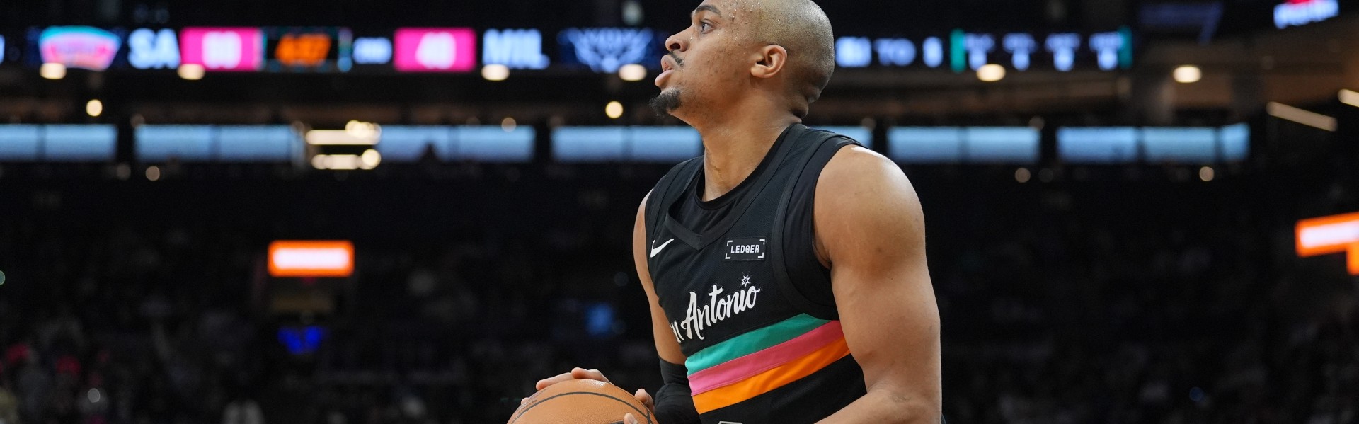 定海神针！凯尔登·约翰逊19中9拿到21分5助 正负值+9